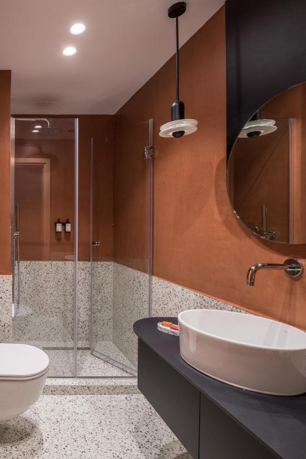 72 Ad Suites Thessaloniki Exterior photo